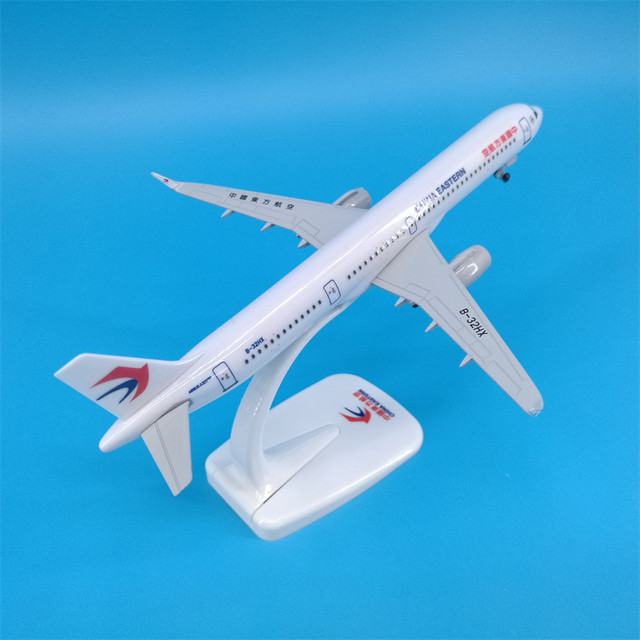 China Eastern Airlines A321 aircraft model ornaments with wheels