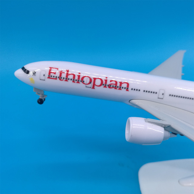 Ethiopian Airlines airplane model ornaments with wheels