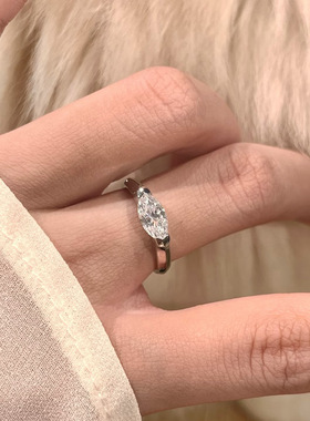 高级感天使之眼戒指轻奢百搭日常