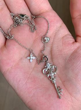 法式复古拉丝鸢尾花钥匙项链女