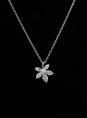 枫叶项链纯银吊坠镶嵌女轻奢