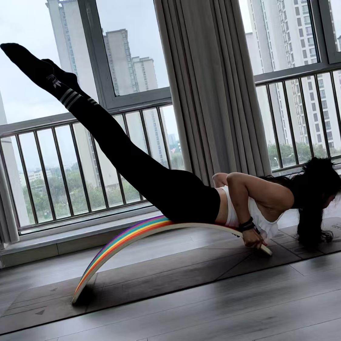 儿童成人瑜伽平衡板普拉提感统训练器材跷跷板家用室内玩具弯曲板,淘宝优惠券,粉丝福利购,淘宝优惠卷