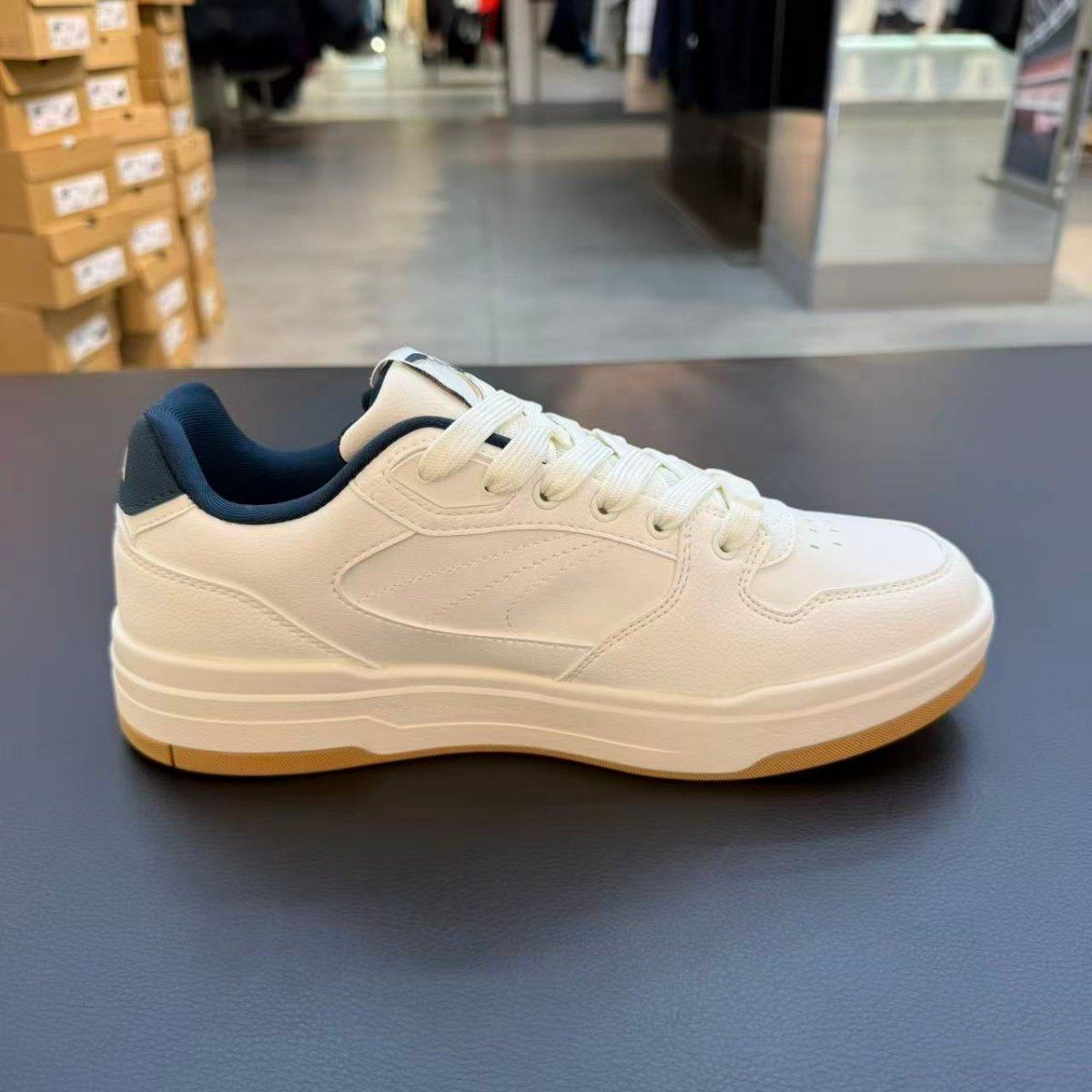 好事发生 月影丨新年潮流撞色板鞋男马年红色运动鞋112618016,淘宝优惠券,粉丝福利购,淘宝优惠卷