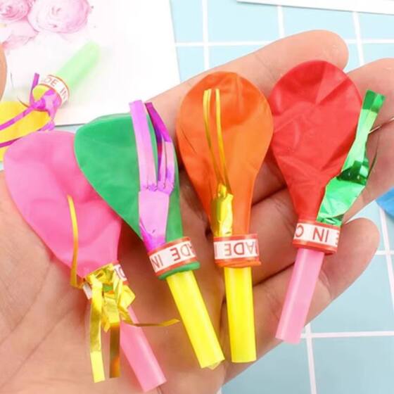 Balloon children's whistle blowing dragon toy