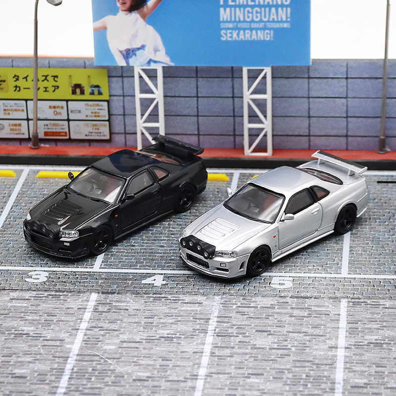 收藏日产尼桑GTR R34 Camper SW 1:64 雪地漂移仿真合金汽车模型 - 图0