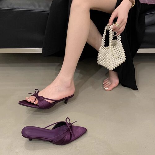 大码女鞋41一43胖脚宽肥蝴蝶结法式小凉拖鞋女夏外穿配裙子高跟拖 - 图1
