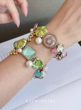 原创春夏蓝绿色珍珠花朵手链小众度假风手饰森系复古花朵手链