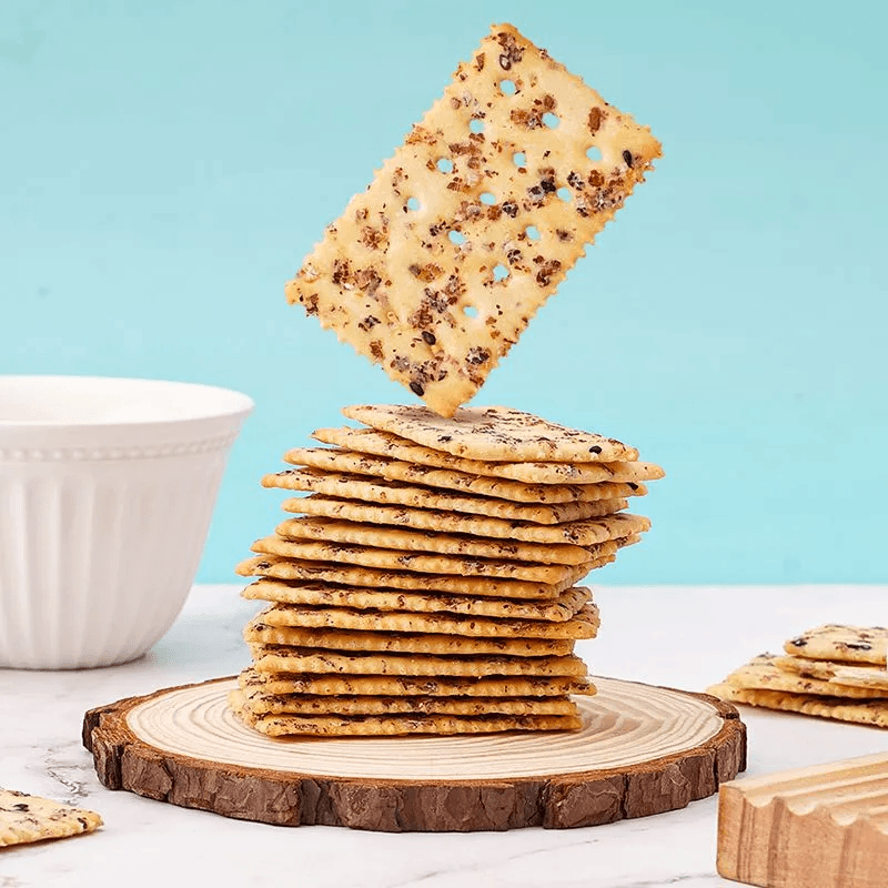 奇亚籽三色藜麦苏打饼干咸味酥脆苏打饼淡碱抗饿饱腹健身休闲零食