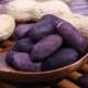 Crispy and refreshing snacks with five-spice black peanuts