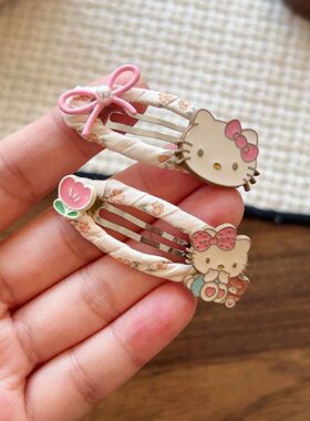 粉色可爱猫咪碎发夹女