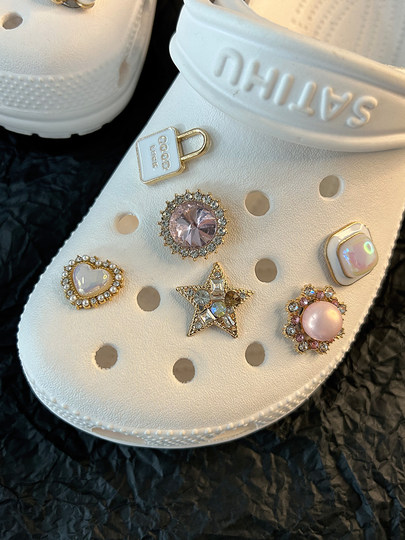 Metal Decorative Crocs Flowers | Over 31,000 additional purchases