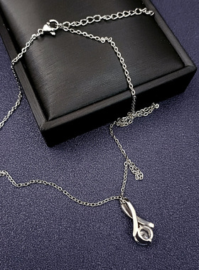 又字美人鱼尾钛钢锁骨链 丝带镶钻石项链女不锈钢吊坠锆石首饰品