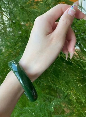 菠菜绿手镯宽版仿和田玉碧玉镯子复古汉服配饰璃镯时尚女手串手链