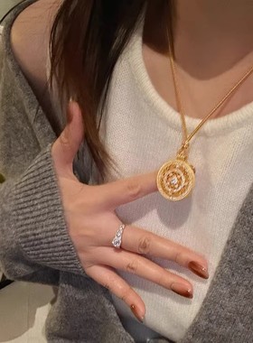 明星同款古法八宝罗盘点钻项链吊坠女轻奢高级感中古毛衣链配饰