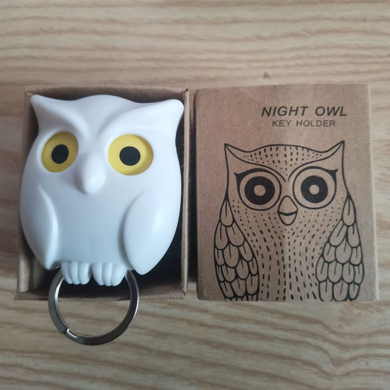 新奇个性简约随手小礼品会眨眼创意猫头鹰孔雀造型云朵强磁钥匙挂 - 图1