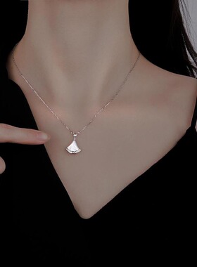 项链女S925银小裙子扇形白贝母轻奢小众设计感高级毛衣链2023新款