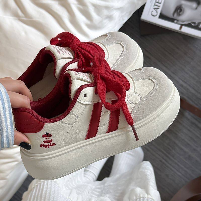红色苹果鞋子厚底增高2025秋冬新款德训板鞋女运动面包鞋平底圆头,淘宝优惠券,粉丝福利购,淘宝优惠卷