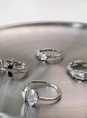 网红款四件套戒指2025新款女轻奢时尚高颜值小众精致冷淡风钻石