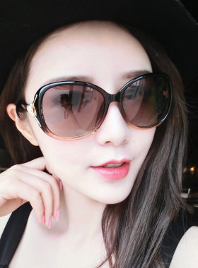 太阳镜女款潮防紫外线变色墨镜