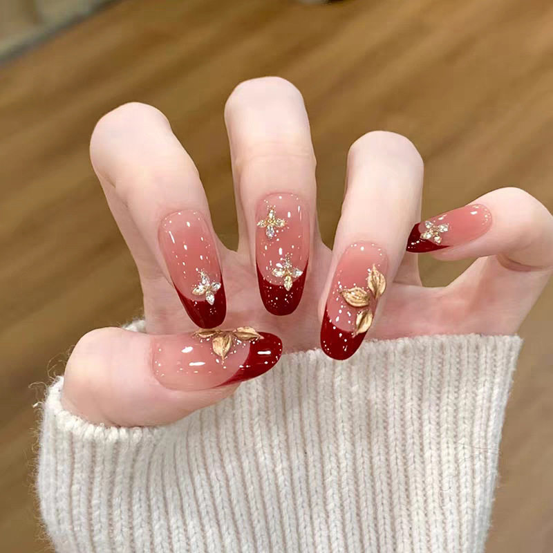 秋冬显白红色法式穿戴甲过年温柔蝴蝶结短款波点猫眼指甲贴烟花,淘宝优惠券,粉丝福利购,淘宝优惠卷