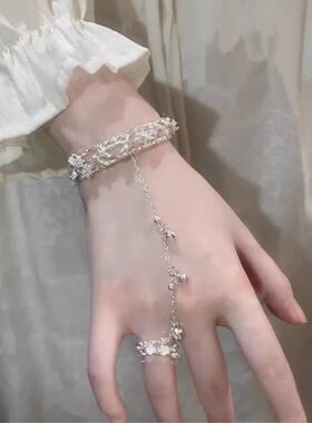 新款超仙铃铛蝴蝶手链戒指手镯中古风连体个性复古女手环指环女