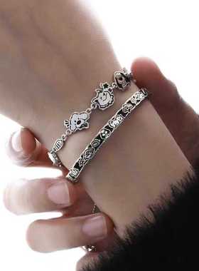 快乐小狗手链2025新款涂鸦设计高级甜酷抽拉链条手环冷淡风饰品