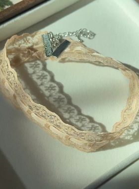 原创款 燕麦肤色choker女高级感蕾丝颈链配饰秋冬锁骨链贴脖项链