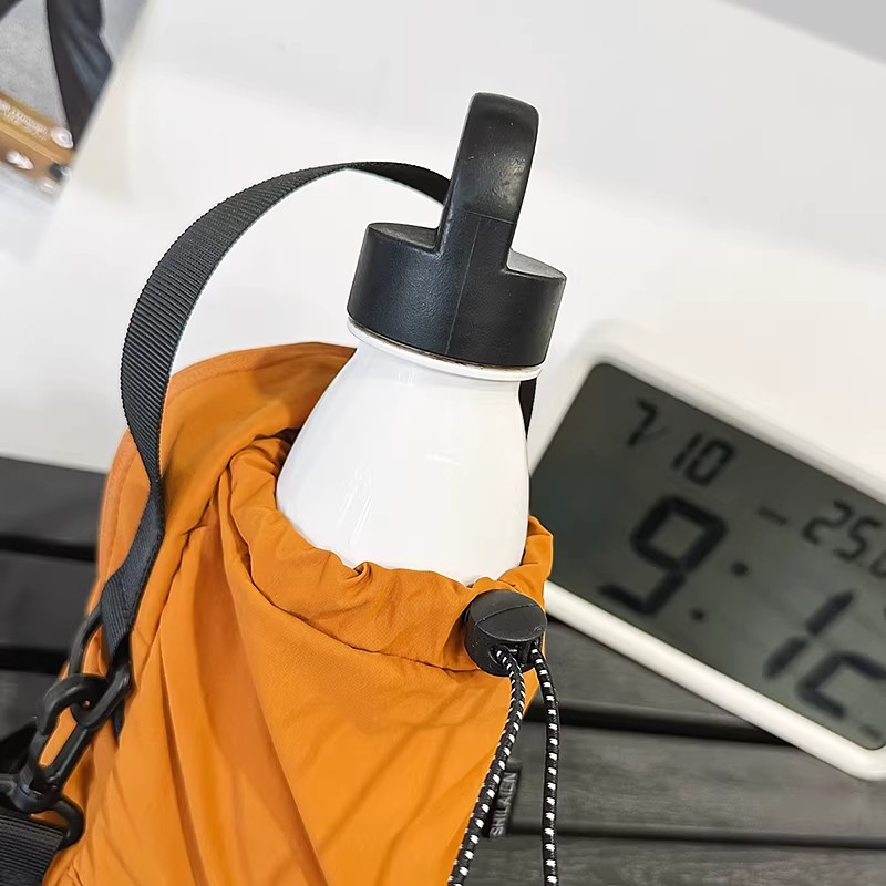 Outdoor hiking portable water bottle mobile phone bag lightweight crossbody small bag sports multi-functional portable small bag