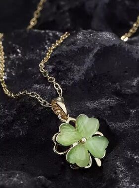 幸运四叶草项链女钛钢锁骨链配饰