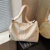 Ai Cheng simple large-capacity nylon canvas bag women's casual lightweight commuter crossbody pillow bag sports fitness bag