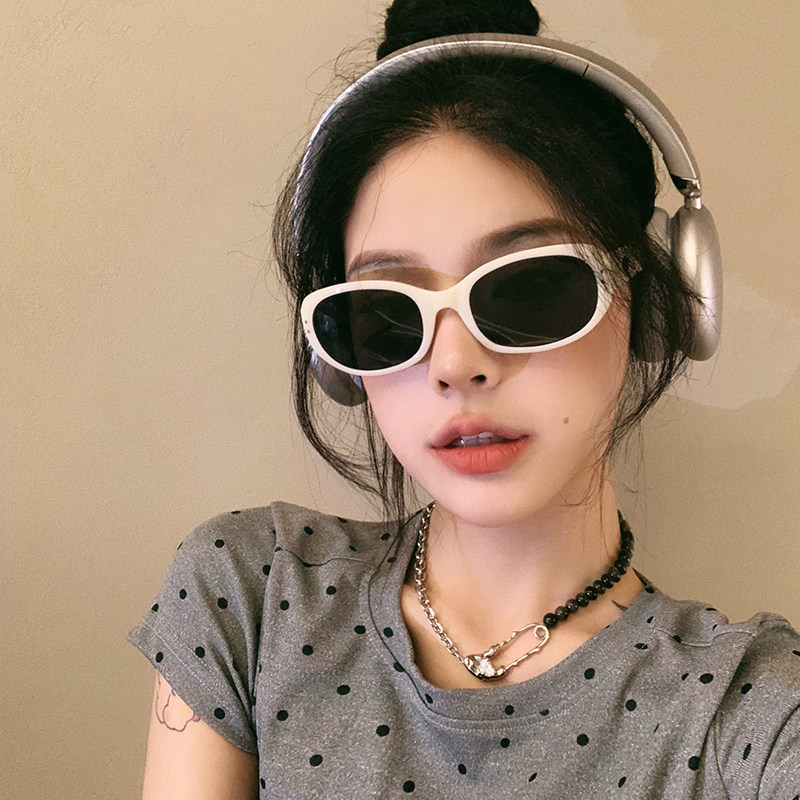 2025新款白色墨镜女椭圆形防紫外线韩版网红显脸小偏光太阳眼镜潮,淘宝优惠券,粉丝福利购,淘宝优惠卷