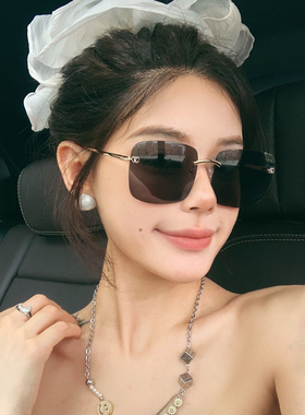 复古银色金属老钱风2025新款太阳镜女款欧美辣妹显脸小高级感墨镜