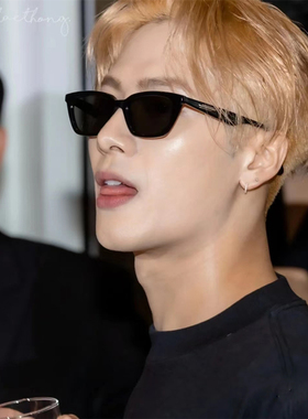 桔里防紫外线方形个性男款潮墨镜