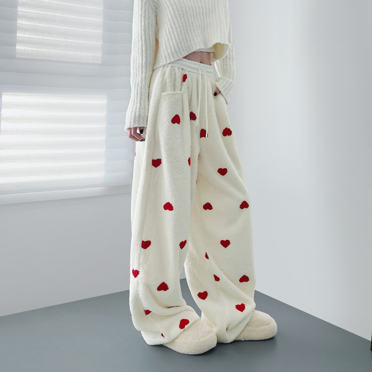 大码爱心印花羊羔毛软糯奶芙阔腿裤女冬季胖mm显瘦加绒保暖香蕉裤,淘宝优惠券,粉丝福利购,淘宝优惠卷