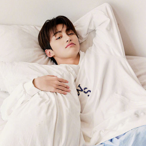 TWS2025演唱会周边同款卫衣字母印花套头帽衫薄款加绒tws衣服男女 - 图2