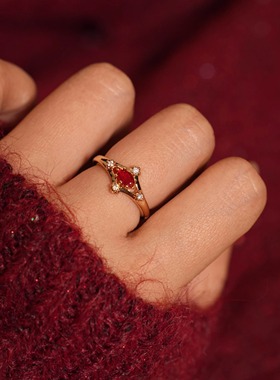 斯嘉丽焰心｜高级感红宝金戒
