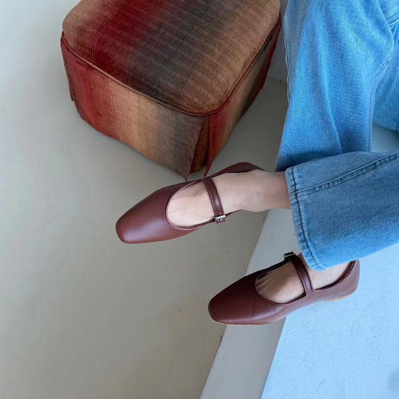 小池在首尔2024年春季复古女鞋尖头浅口侧搭扣平底玛丽珍减龄单鞋,淘宝优惠券,粉丝福利购,淘宝优惠卷