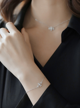 复古高级感鸢尾花闺蜜