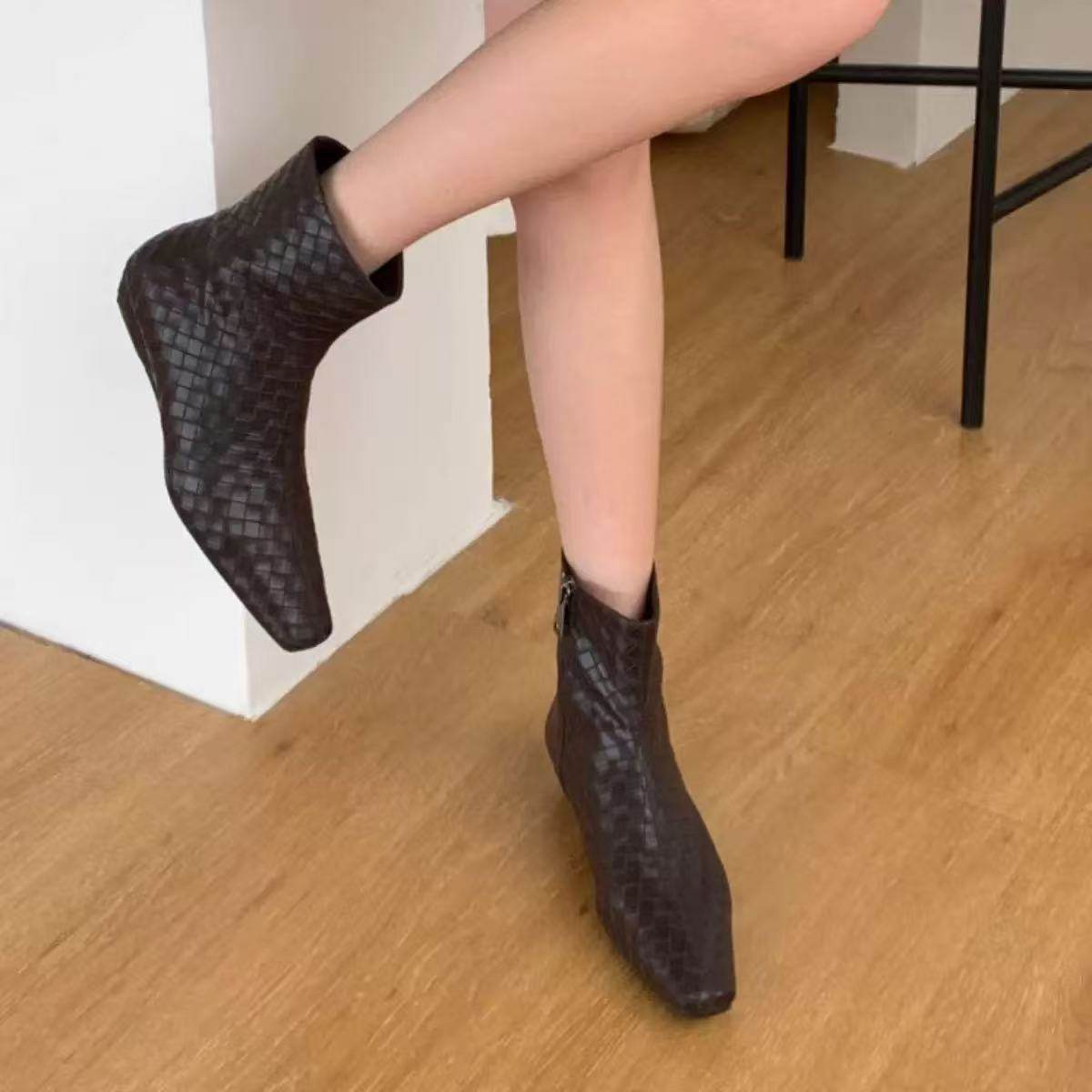 2025年秋冬季新款韩版方头编织宽松套筒坡跟短靴女低跟鞋时装靴,淘宝优惠券,粉丝福利购,淘宝优惠卷