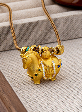 新中式古法金色镶钻小唐马项链