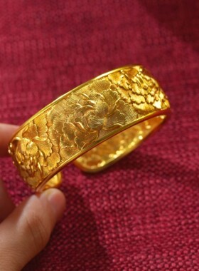 精工宽版牡丹花沙金手镯仿真黄金实心复古花朵新中式婚嫁首饰镯子