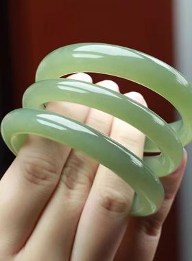 和田湖水绿色古青料阿富汗玉石手镯自然晴水料复古圆条玉石镯子