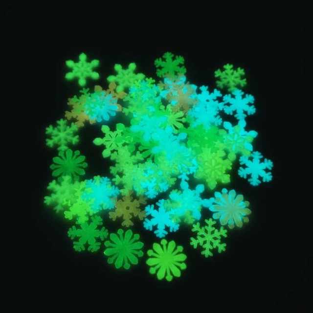 50Pcs Luminous Snowflake Wall Stickers Glow In The Dark Deca