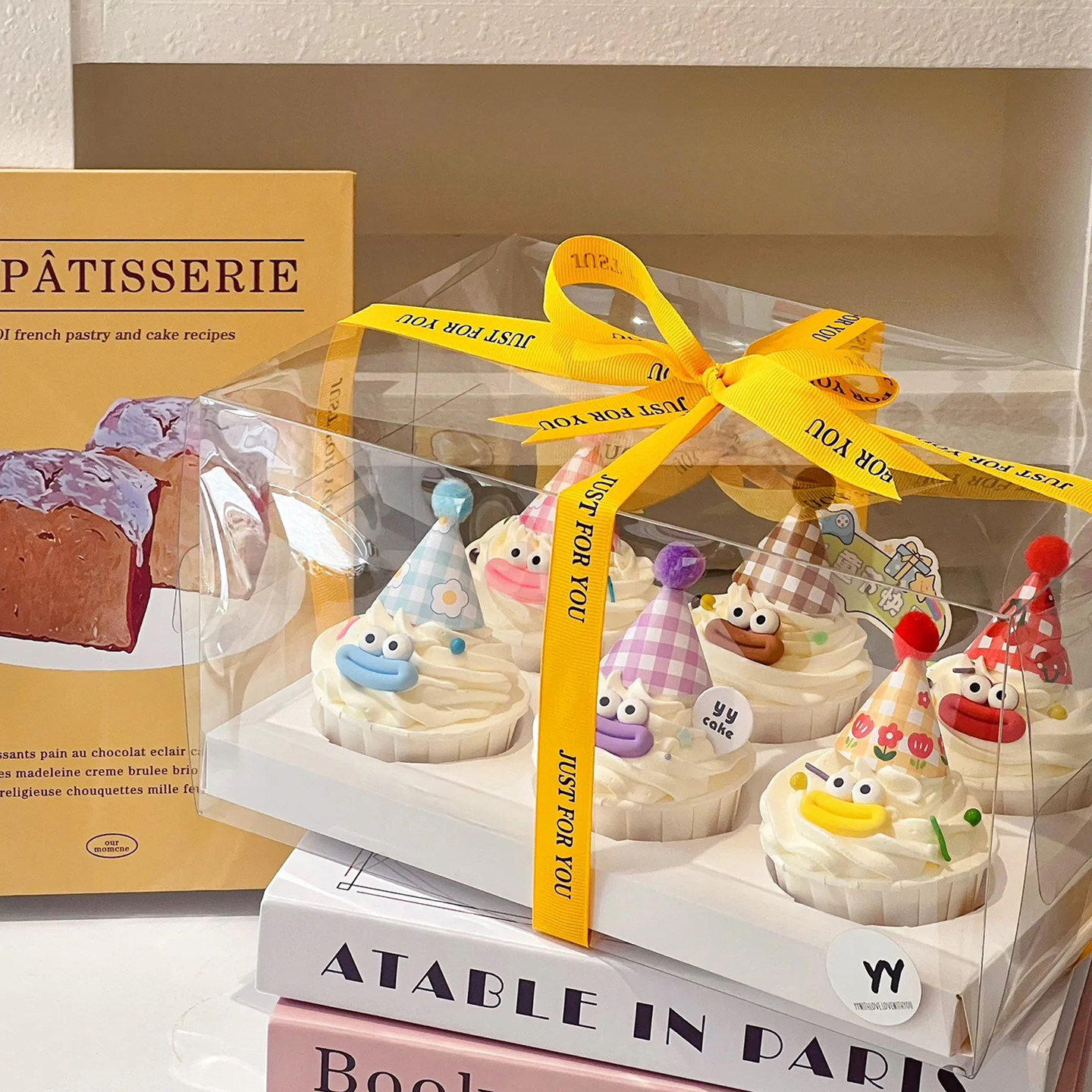 卡通儿童节搞怪大嘴怪纸杯蛋糕装饰班级聚会迷你帽小眼睛甜品插件,淘宝优惠券,粉丝福利购,淘宝优惠卷