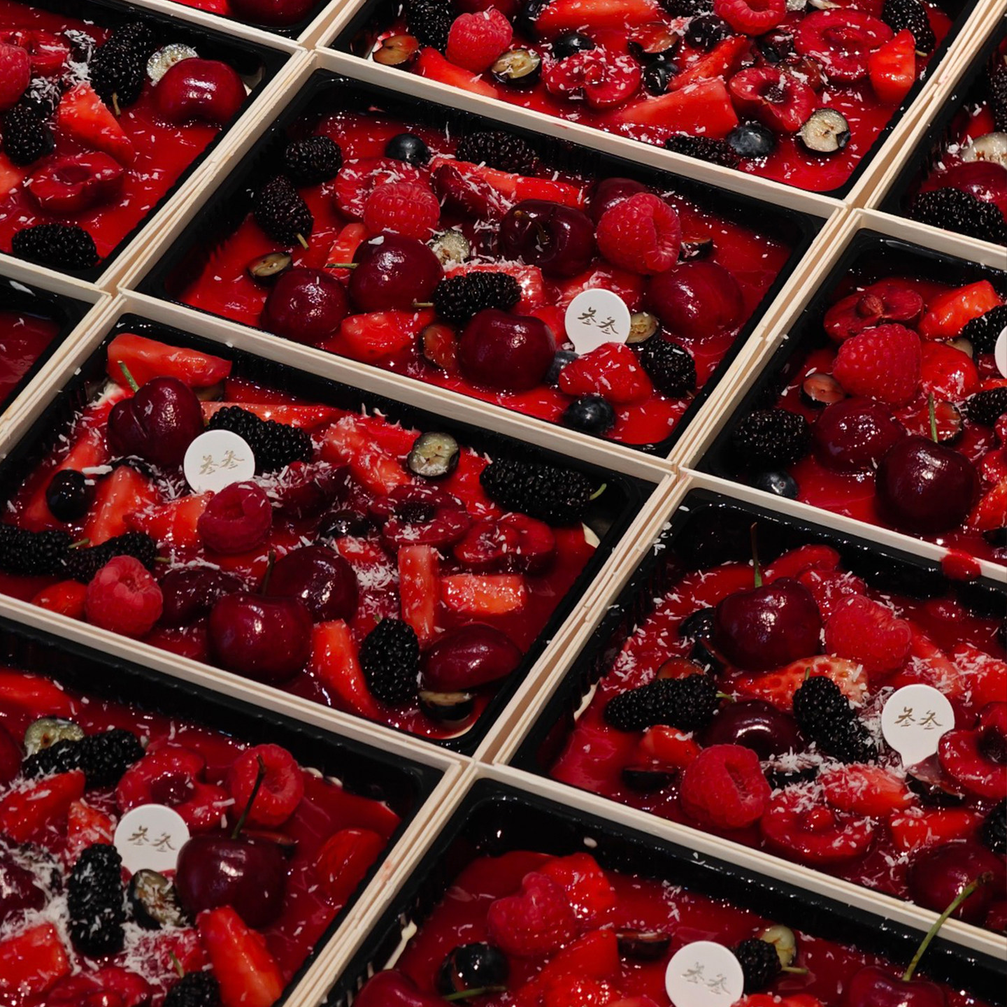 国风恭贺新春除夕夜水果草莓木片盒蛋糕打包盒暴富财神爷贺卡礼盒,淘宝优惠券,粉丝福利购,淘宝优惠卷