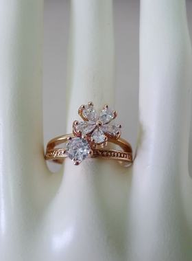 76C-15大号玫瑰金镶锆石戒指