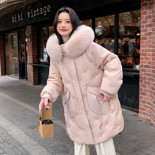 2025新款加肥加大码刺绣亮片羽绒服女200斤中长款胖mm300斤冬季厚 - 图3