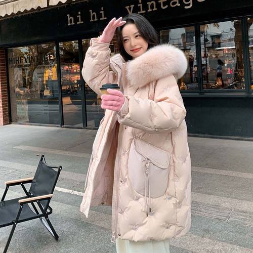 2025新款加肥加大码刺绣亮片羽绒服女200斤中长款胖mm300斤冬季厚 - 图0