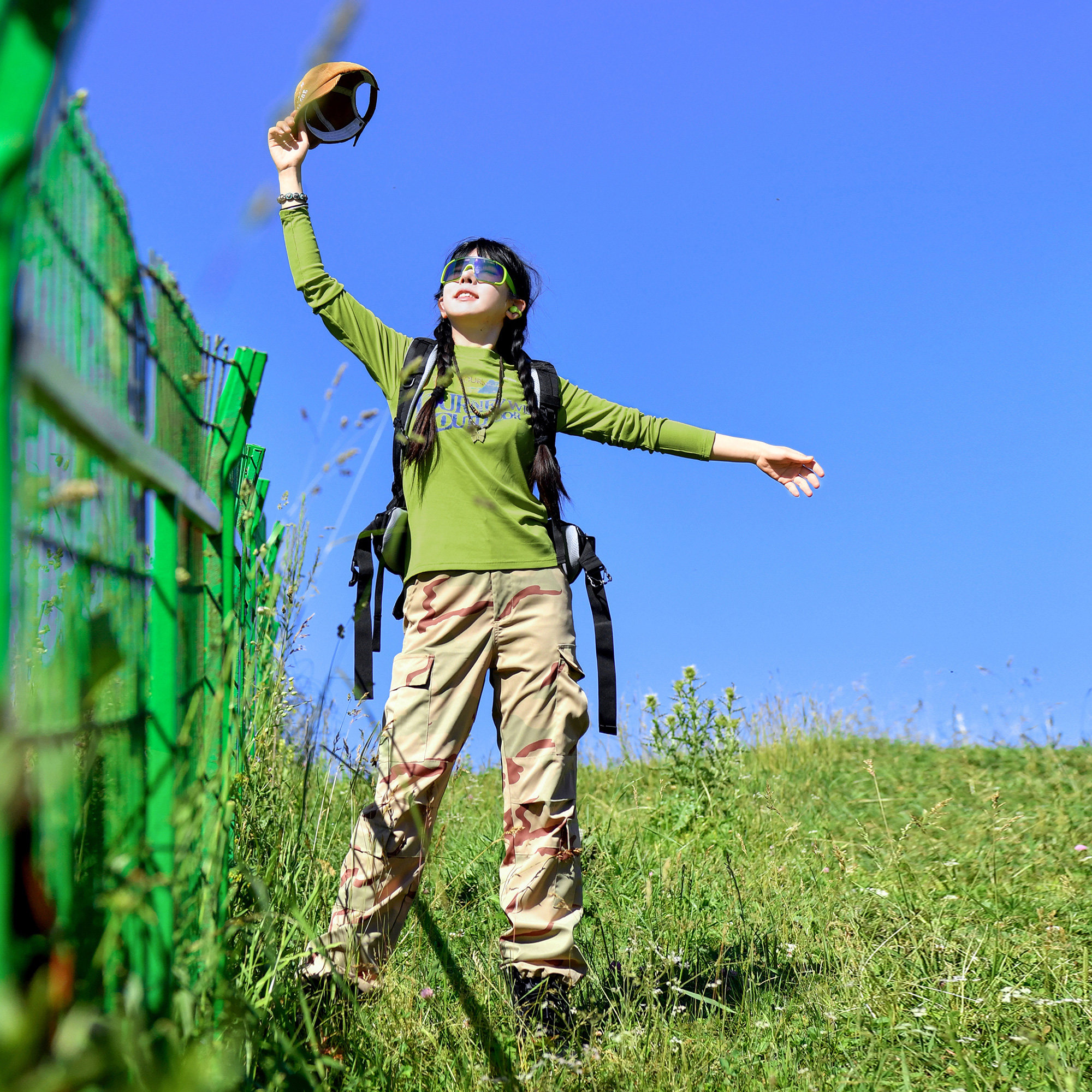 卓尼维斯户外原创圆领打底运动跑步透气四面弹速干衣长袖T恤女式,淘宝优惠券,粉丝福利购,淘宝优惠卷