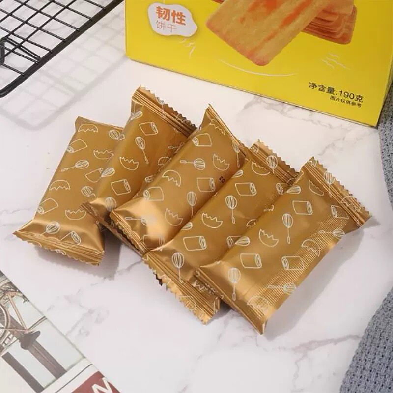 临期代购永旺超市特慧优芝士岩烧薄脆饼干190g韧性饼干休闲零食